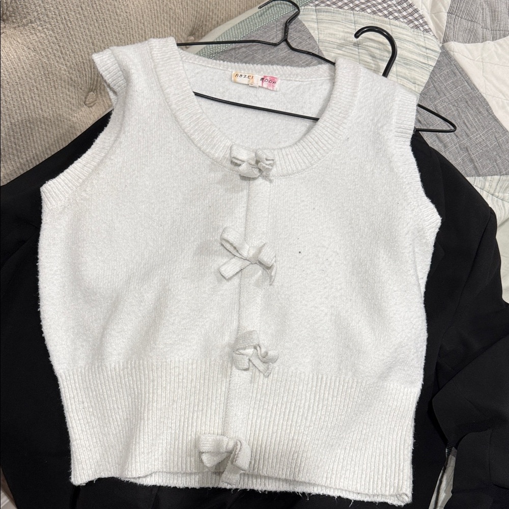 Chic White Kids Sweater Vest with Bow Details